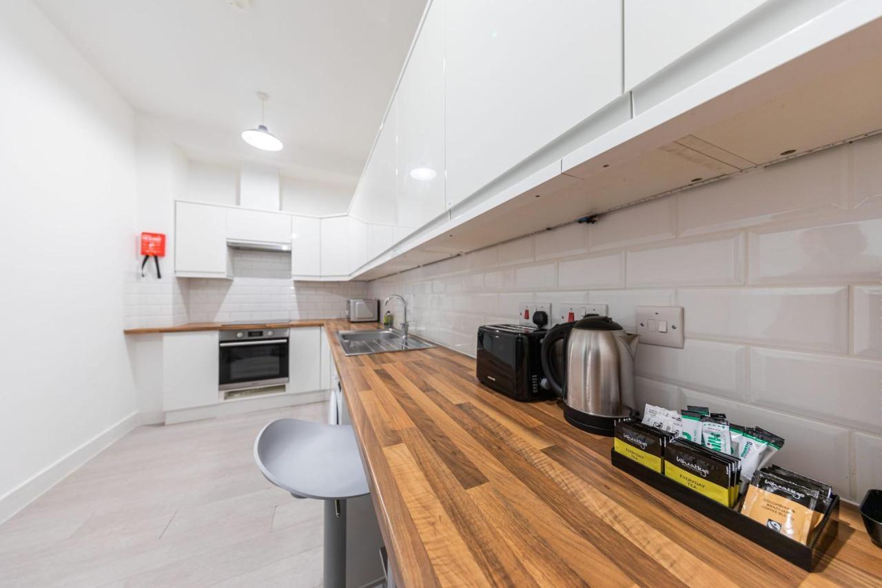 Boutique Modern Hotel Room For Two Near Tube And Bus Stations 伦敦 外观 照片